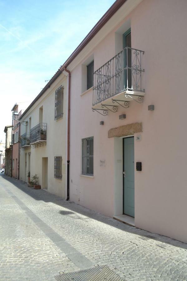 Domo'E Sorres Hotel Olbia Buitenkant foto