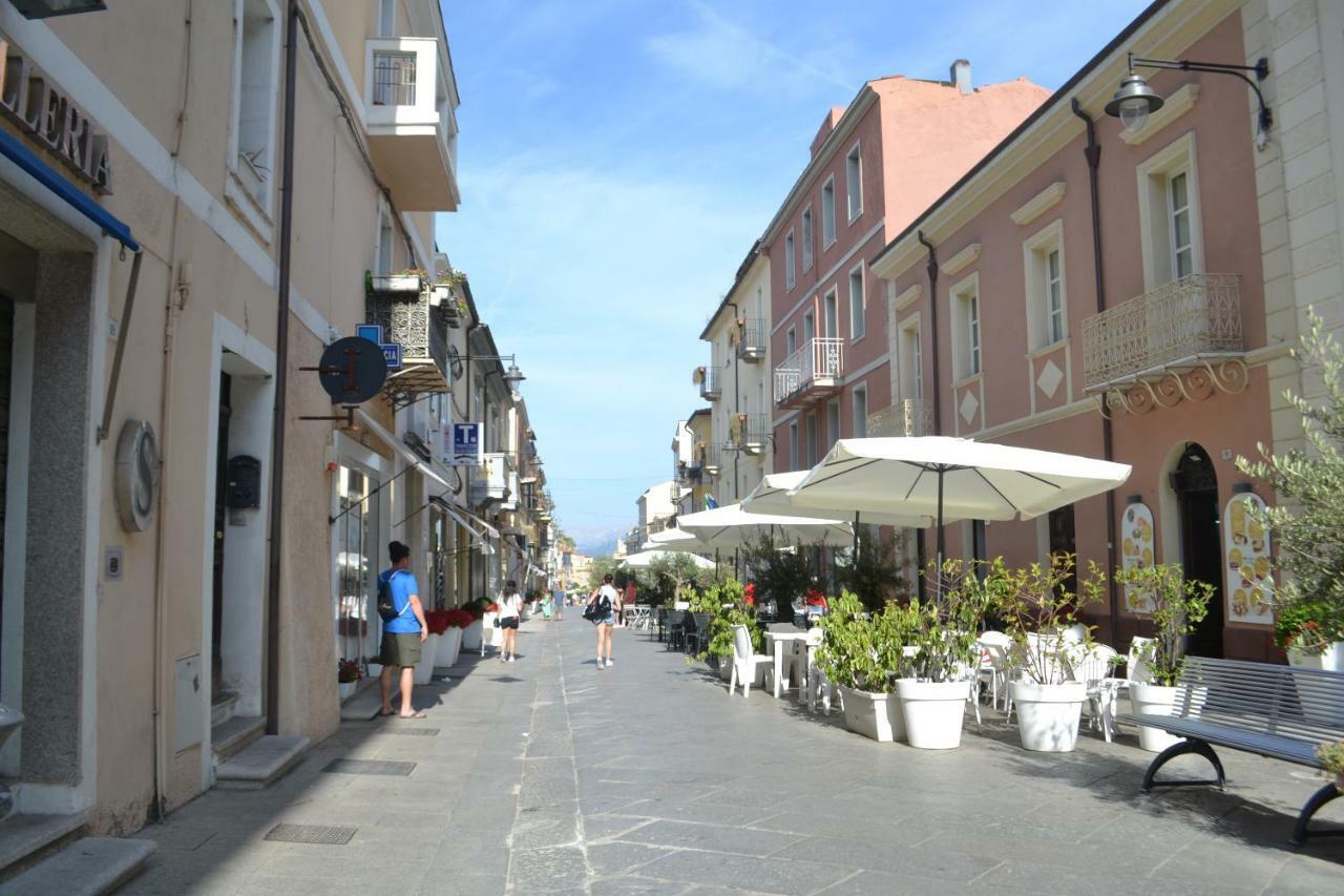 Domo'E Sorres Hotel Olbia Buitenkant foto